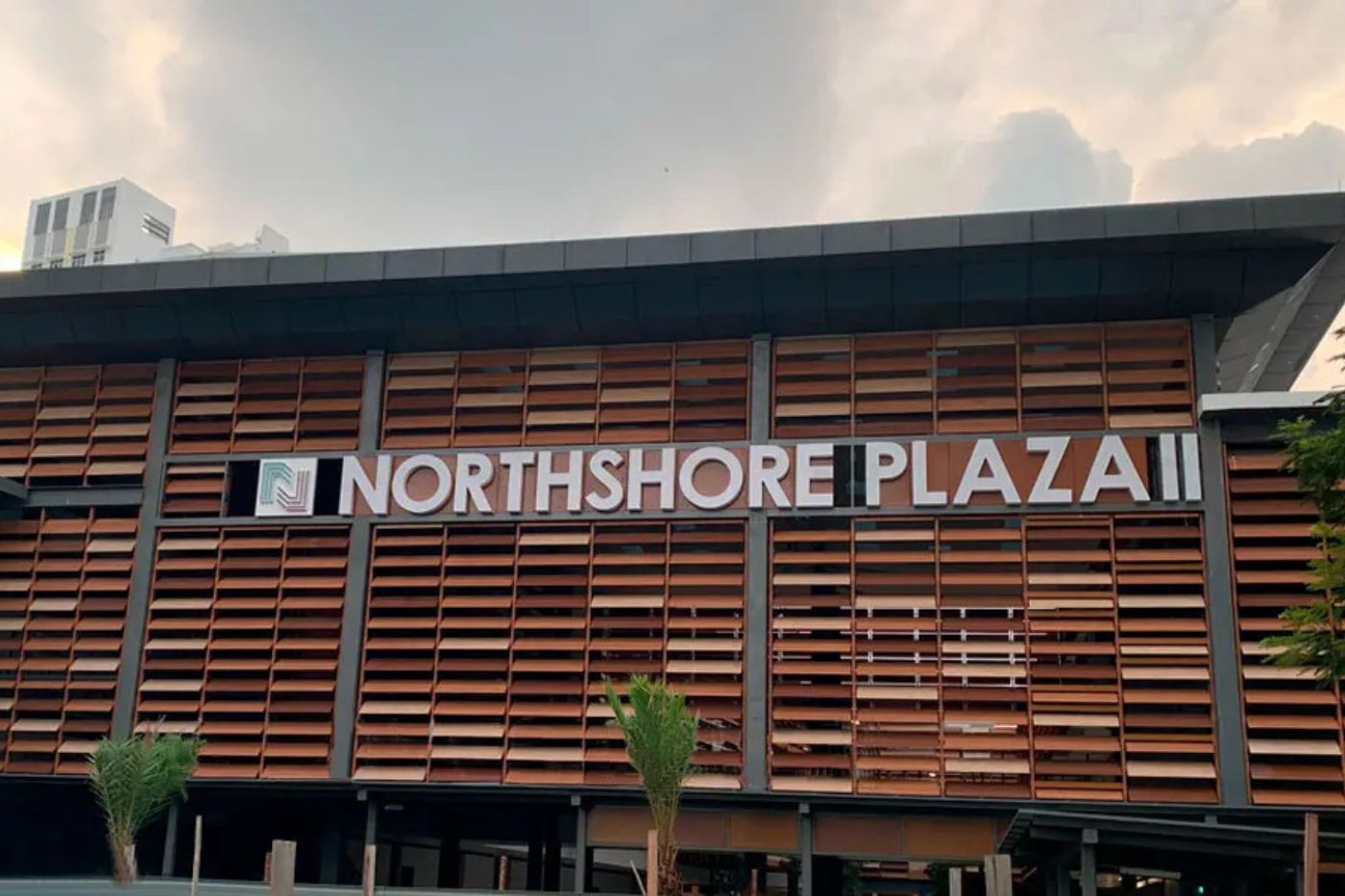 North shore Plaza 2